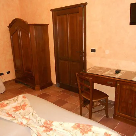 Szálloda Cascina Rossa *